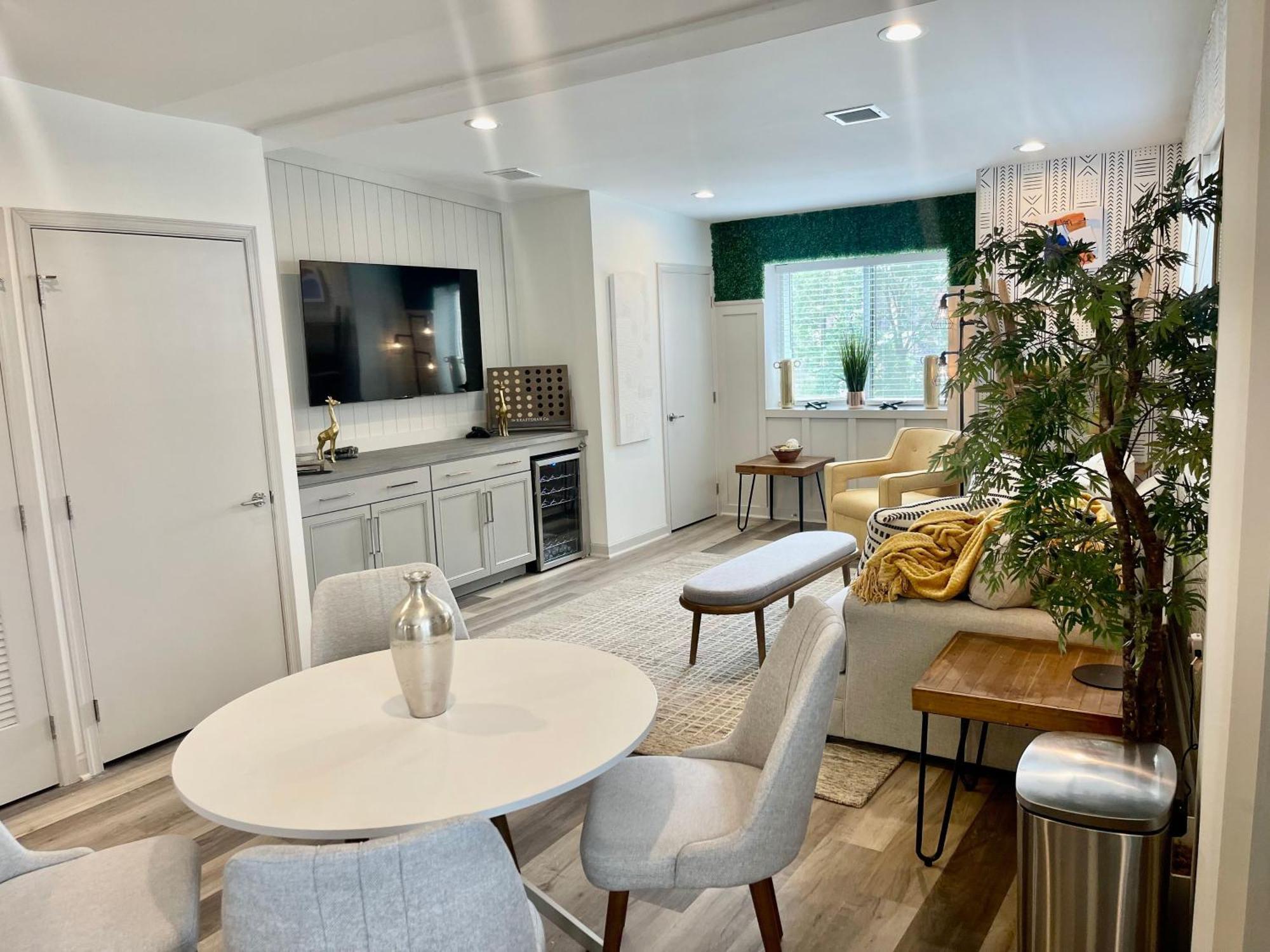 Modern Fully Renovated Suite & Loft In Downtown トレントン 部屋 写真